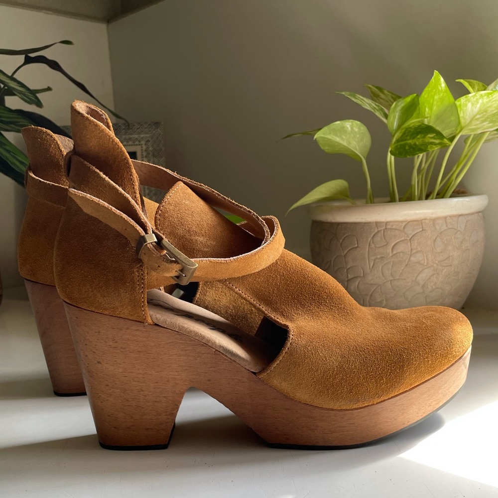 Free People Clog